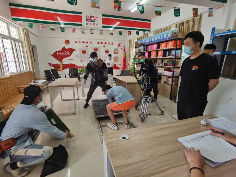 追星女孩心理学分析报告：封丘县广告片拍摄公司揭秘饭圈应援式传播逻辑